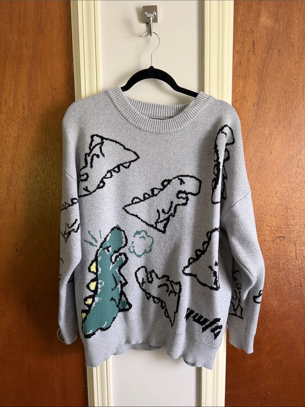 Gray Crocodile Pattern Crewneck Sweater - Casual Women's Knit